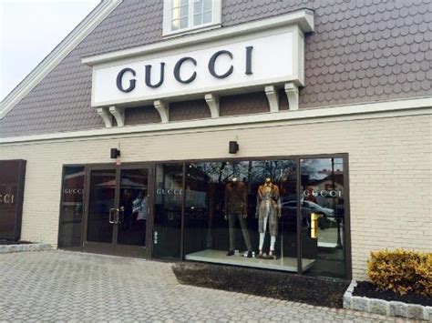 gucci woodbury commons prices|Gucci woodbury outlet.